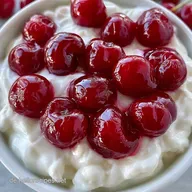Kirschdessert mit Joghurt f&uuml;r 4 Personen