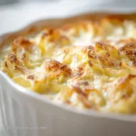 LachsSahne Gratin mit Bandnudeln: Cremiger Auflauf ohne T&uuml;te