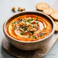 Muhammara Dip Rezept: Cremiger Paprika-Walnuss-Dip (Vegan)