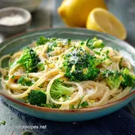 Spaghetti mit Brokkoli: Die cremige Feierabend-Pasta mit Knoblauch Zitrone