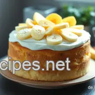 S&uuml;&szlig;e Gelbe Obsttorte mit Pfirsichen und Ananas &ndash; Ein Sommertraum!